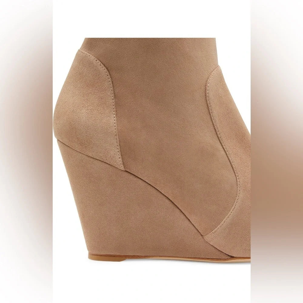 Stuart Wedge 85 Pointed Toe Sock Bootie (Women)
Stuart Weitzman - Picture 4 of 9